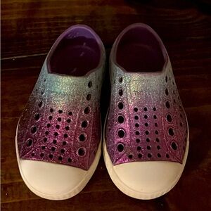 Native Toddler shoes Size 5